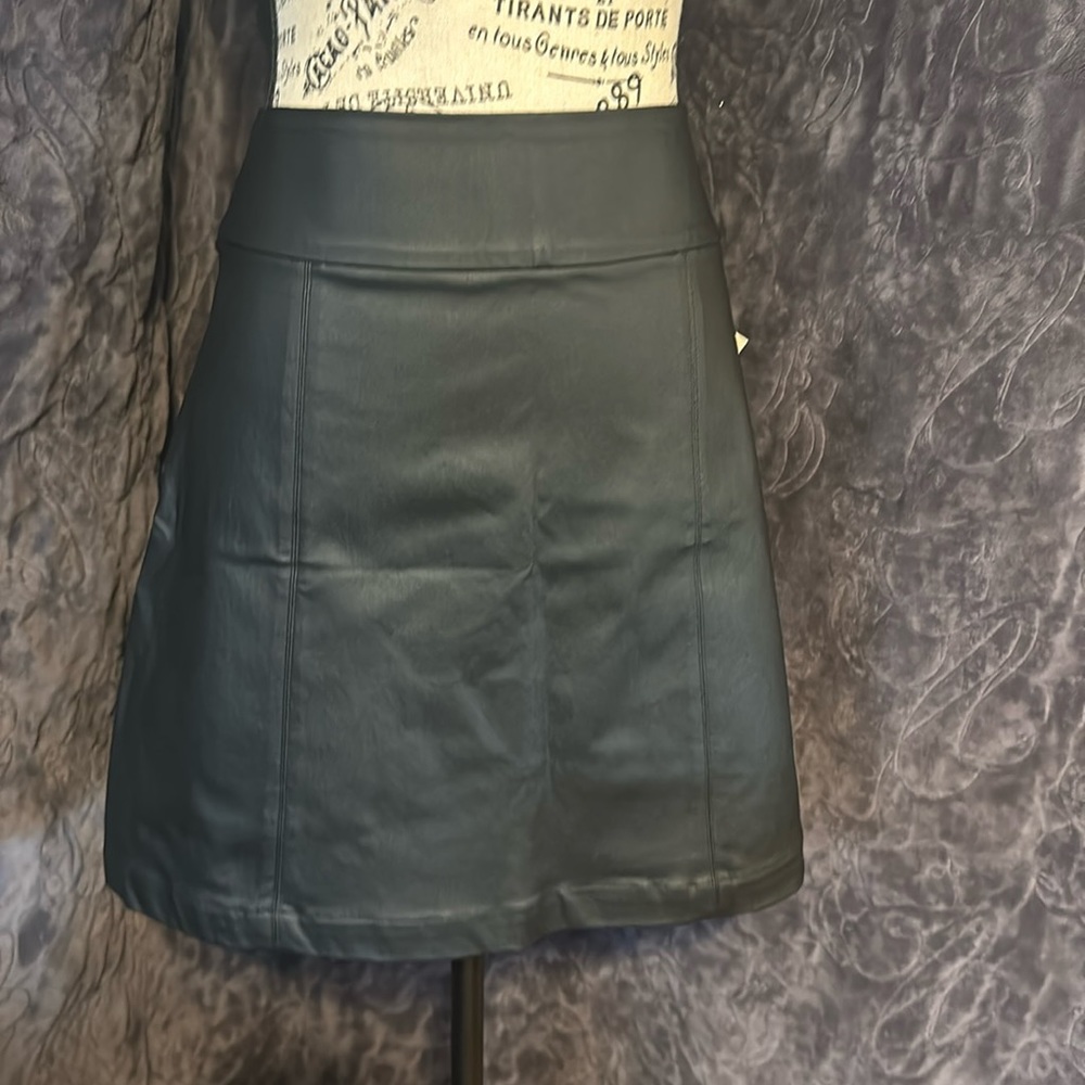 Faux leather mini skirt